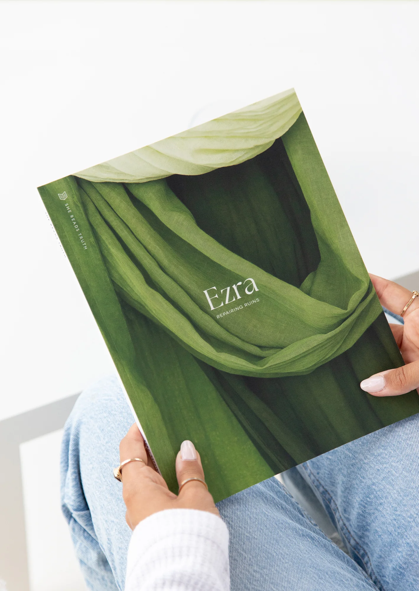 Ezra Women's Reading Guide - Image 3