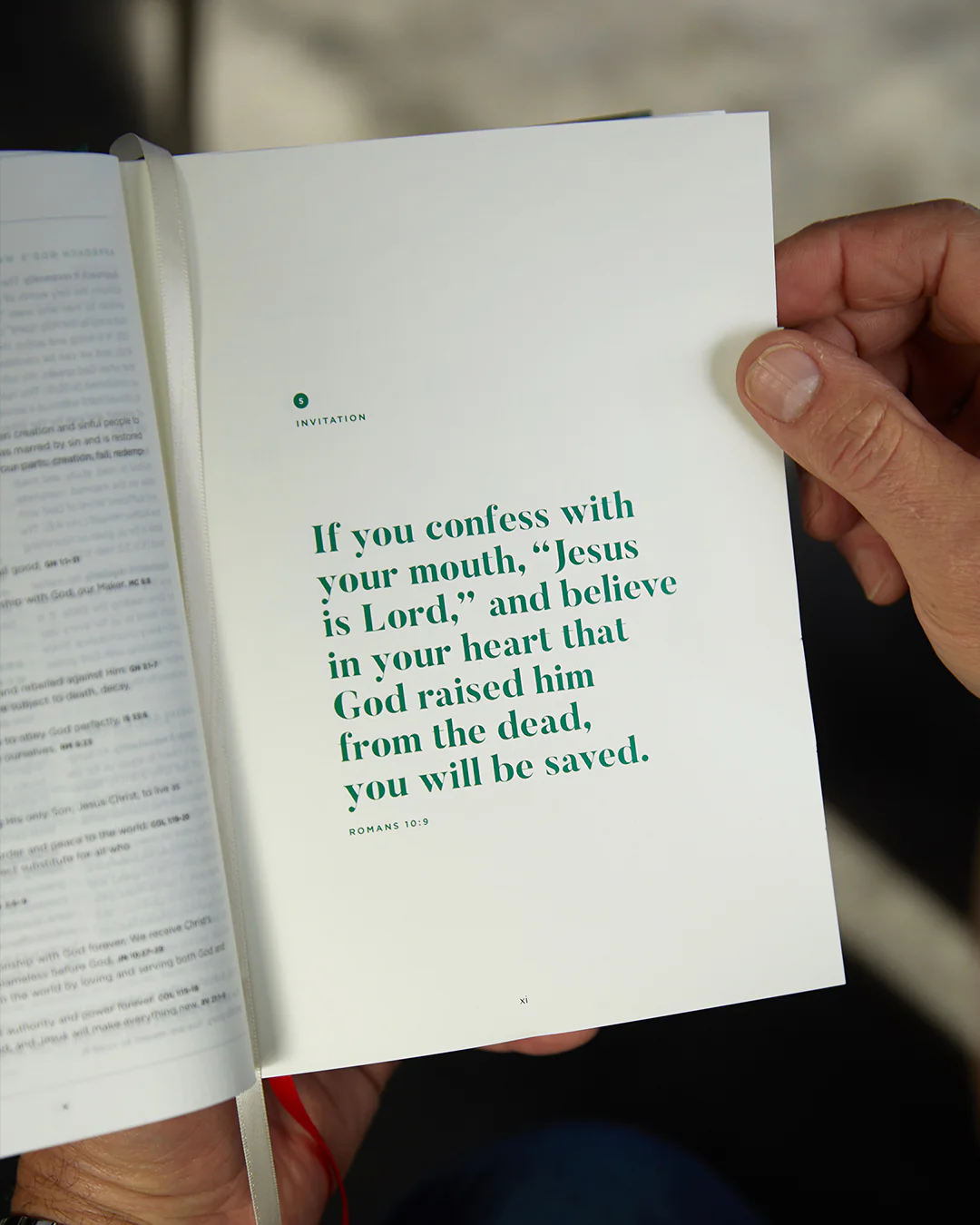 He Reads Truth Bible, Black LeatherTouch Indexed - Image 6