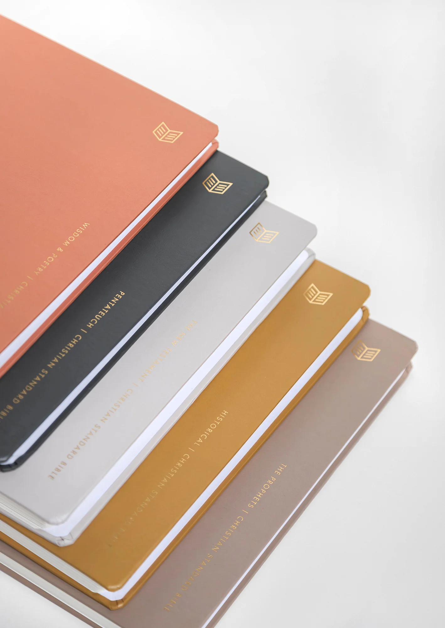 She Reads Truth Spiral Bound Notetaking Bible, Five-Volume Set - Image 3